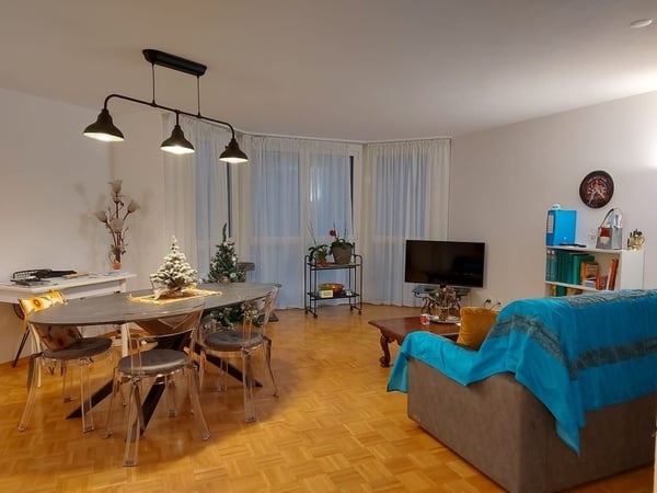 Appartement de 2.5 pièces au 4ème étage à Vevey 1