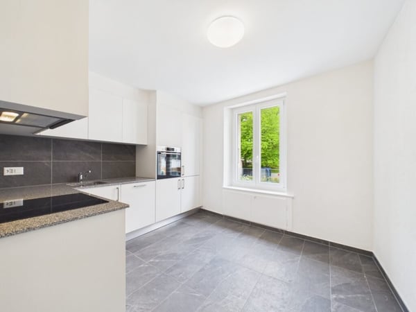 Très bel appartement de 4.5 pièces entièrement rénové au 1er étage au coeur de Vallorbe 3