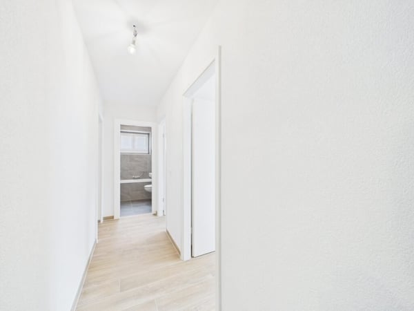 Très bel appartement de 4.5 pièces entièrement rénové au 1er étage au coeur de Vallorbe 12