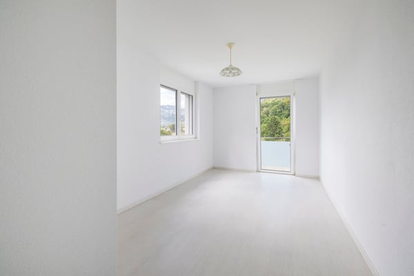 Lumineux appartement en attique de 4 pièces avec vue sur les montagnes à Bex 7