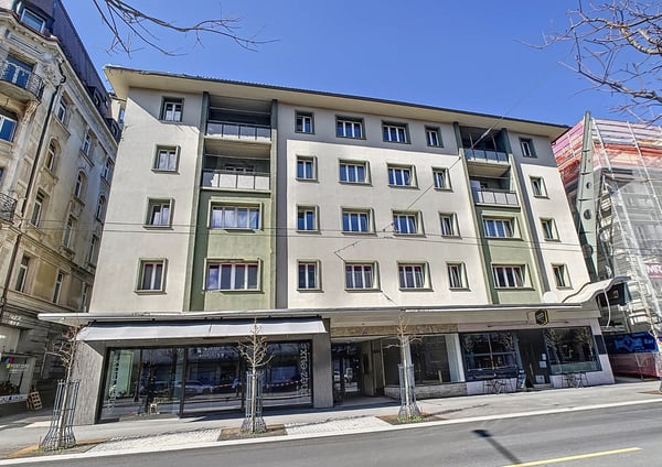 Local commercial 3