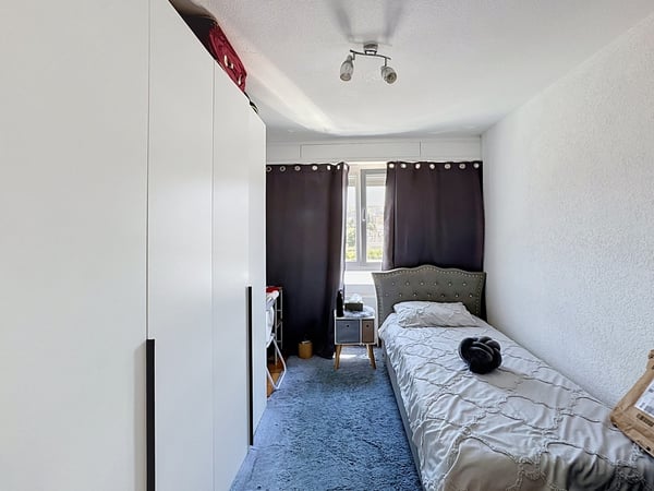 Appartement lumineux et proche des commodités avec loggia/balcon 10