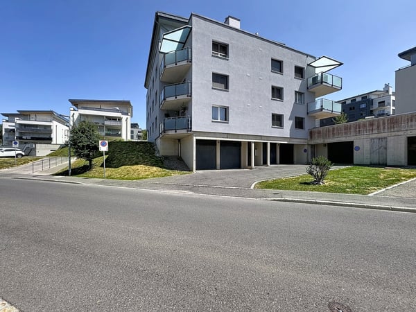 Appartement de 4.5 pièces lumineux avec balcon. 12