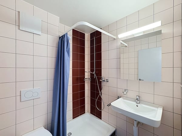 Appartement de 4.5 pièces lumineux avec balcon. 11