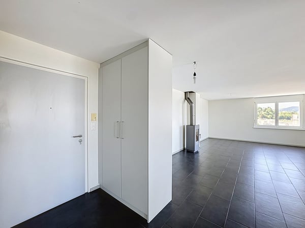 Appartement de 4.5 pièces lumineux avec balcon. 5