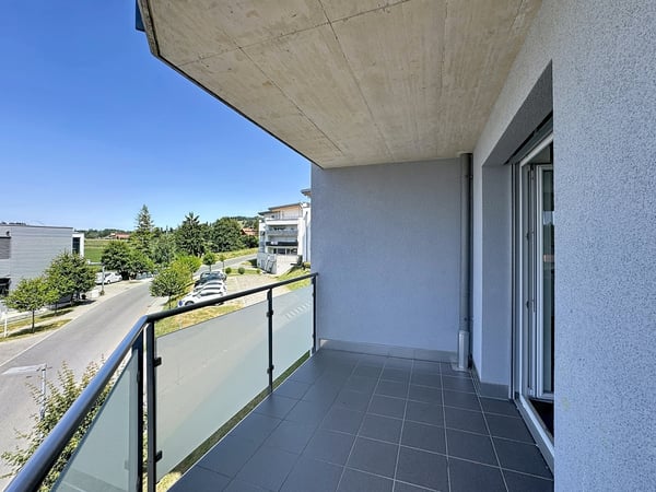 Appartement de 4.5 pièces lumineux avec balcon. 4