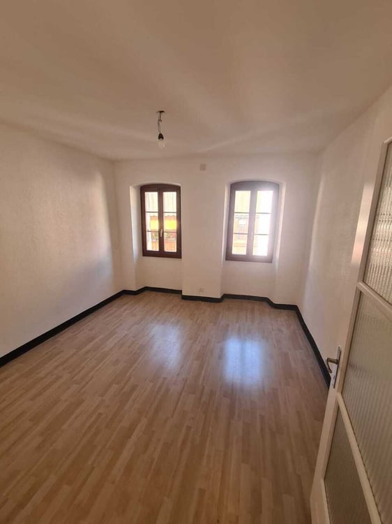 Appartement en duplex de 4.5 pièces entièrement rénové au 1er étage 3
