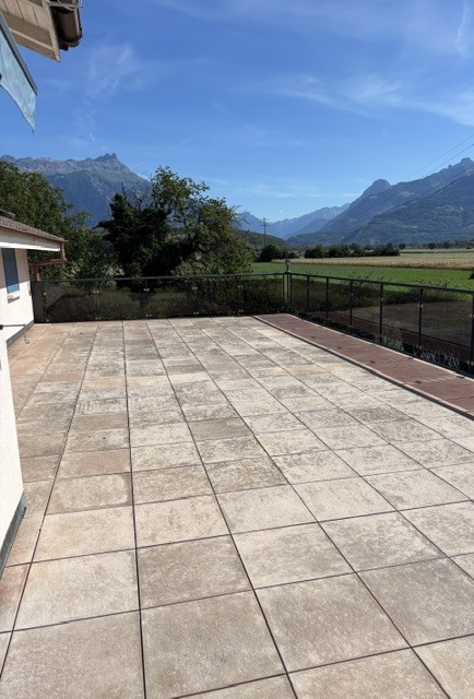Appartement avec une grande terrasse et vue sur les Dents-du-Midi 4