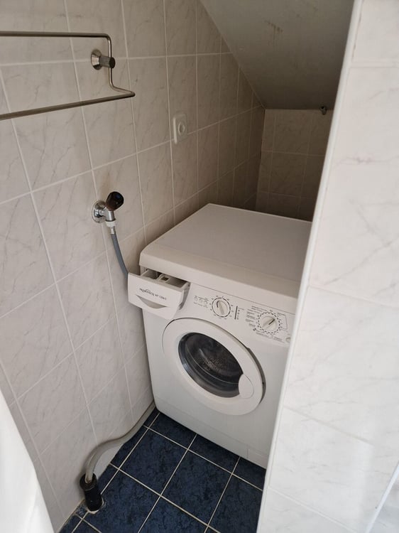Appartement de 2.5 pièce mansardé avec cachet au 3ème avec balcon 4