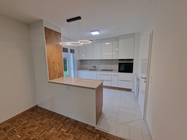 IBK Promotion Sàrl vous présente 7