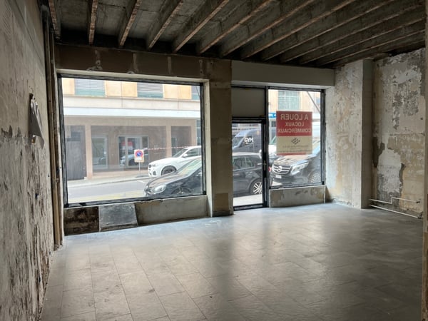 Arcade brute de 64.80m2. 4