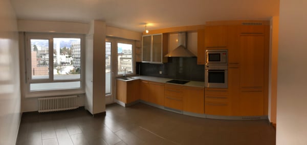Bel appartement traversant avec balcon, situé au 4ème étage. 7