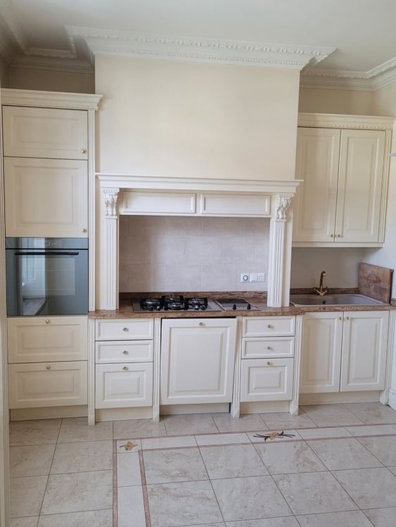 Appartement duplex traversant, situé au 4ème étage. 6