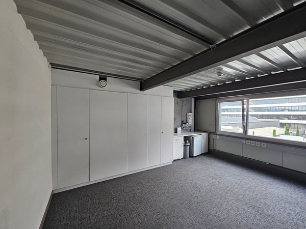 Bureau au 1er étage. 3