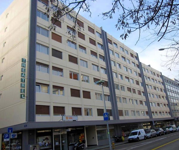 Appartement de 3 pièces avec balcon, situé au 1er étage. 12