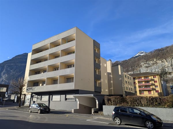 Place de parc extérieur 1