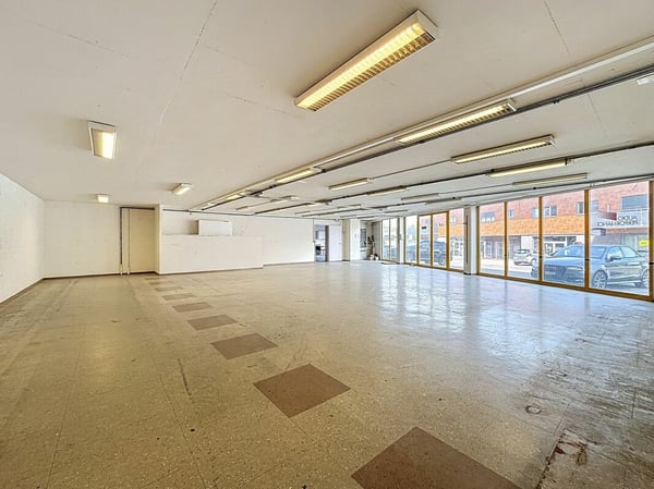 Surface artisanale et administrative 3