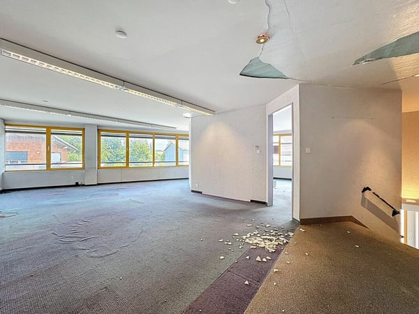 Surface artisanale et administrative 11