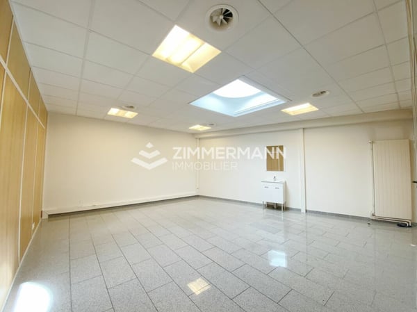 Jolie arcade dans le quartier de Sécheron 9