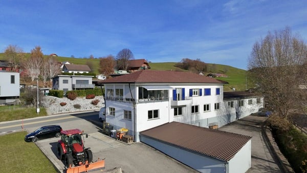 Immeuble de rendement mixte 1