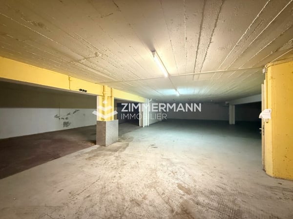 Espace de Stockage de 770 m² à Montbrillant ! 3