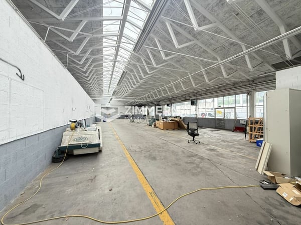 Surface industrielle de 1270m2 à Meyrin 1