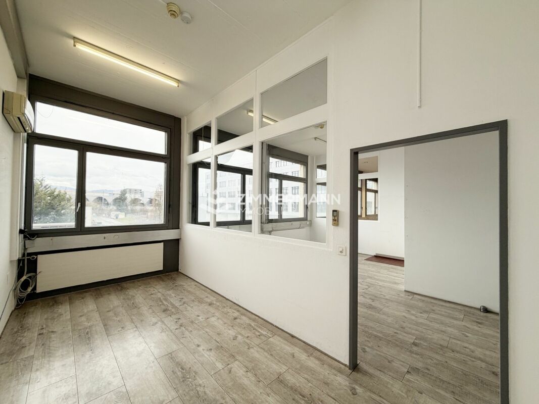Bureaux modernes à louer - Satigny (166 m²) avec 4 places de parking
