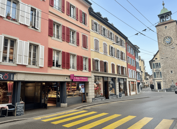 Appartement de 4,5 pièces au 4ème étage à Vevey 4