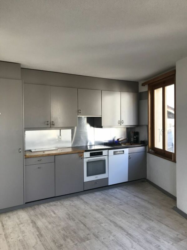 Petit immeuble de rendement au coeur de Fully