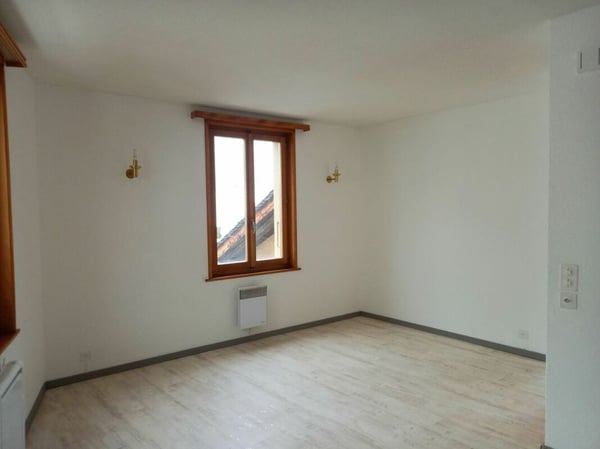 Petit immeuble de rendement au coeur de Fully 2