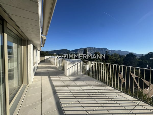 Superbe Attique Grange-Canal en Société Immobilière (SI) 2