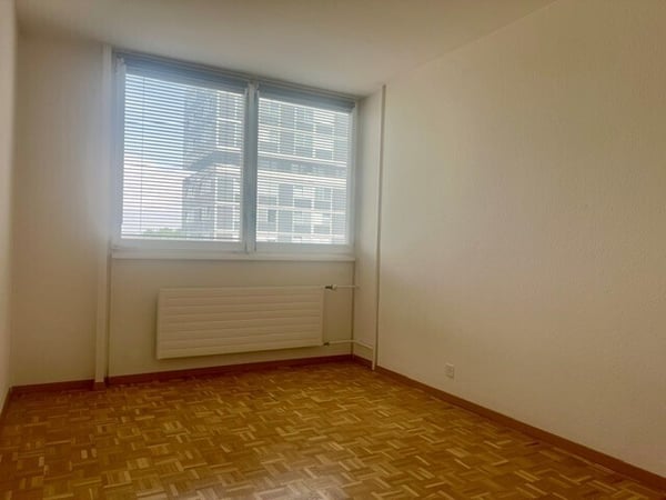 APPARTEMENT TRAVERSANT DE 5 PIECES 7