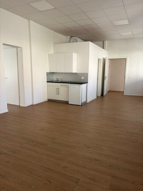 Local commercial 3