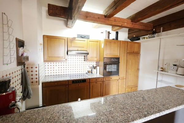Spacieux logement de 4 pièces au dernier étage d'une immeuble historique 7