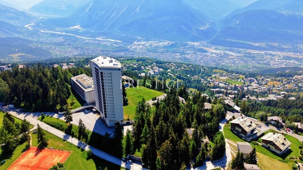 Ski in&out Duplex 3 Zimmer in der Tour de Super-Crans – Panoramablick & Hotel-Services 16