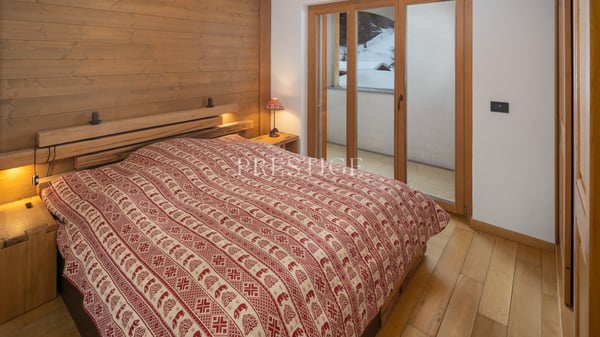 Einladendes 5.5-Zimmer-Apartment nur wenige Schritte vom Zentrum von Crans-Montana entfernt 12