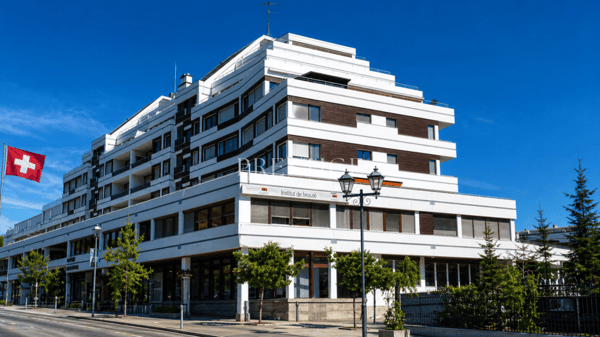 Appartement 2.5 pièces au centre de Crans – Terrasse & fort potentiel 13