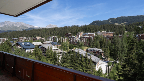 Spacieux appartement 5.5 pièces face au Golf Ballesteros – Centre de Crans à pied 14