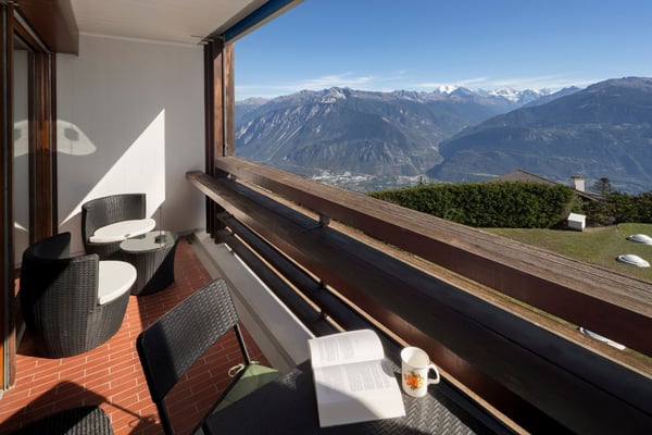 2.5pces en SI avec vue panoramique sur les montagnes – Crans-Montana 16