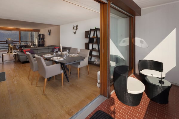 2.5pces en SI avec vue panoramique sur les montagnes – Crans-Montana 3