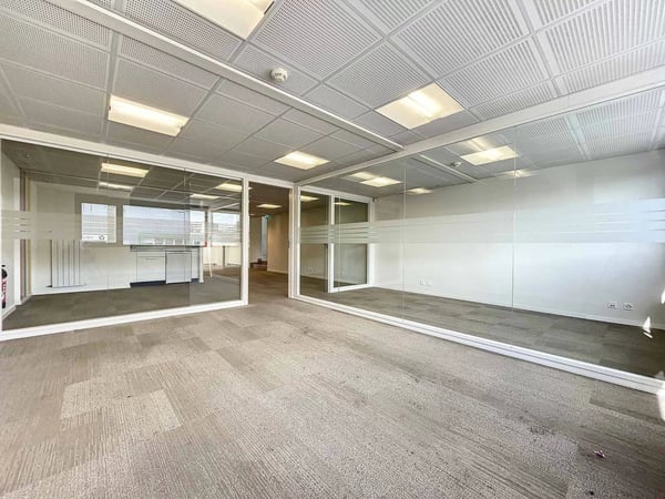 Immeuble mixte de 1'400 m2 à louer 8