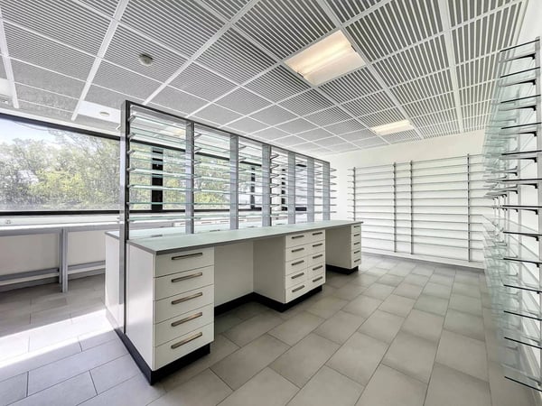 Immeuble mixte de 1'400 m2 à louer 9