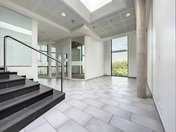 Immeuble mixte de 1'400 m2 à louer 6