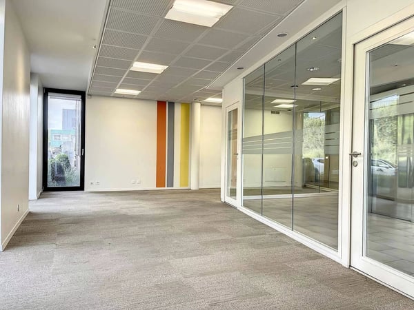 Immeuble mixte de 1'400 m2 à louer 3