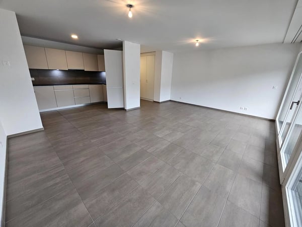 Bel appartement contemporain de 5.5 pièces avec balcon 1