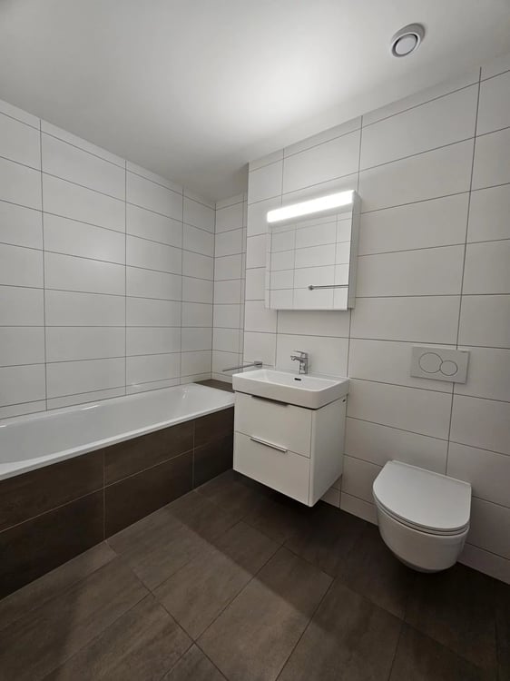 Bel appartement contemporain de 5.5 pièces avec balcon 6