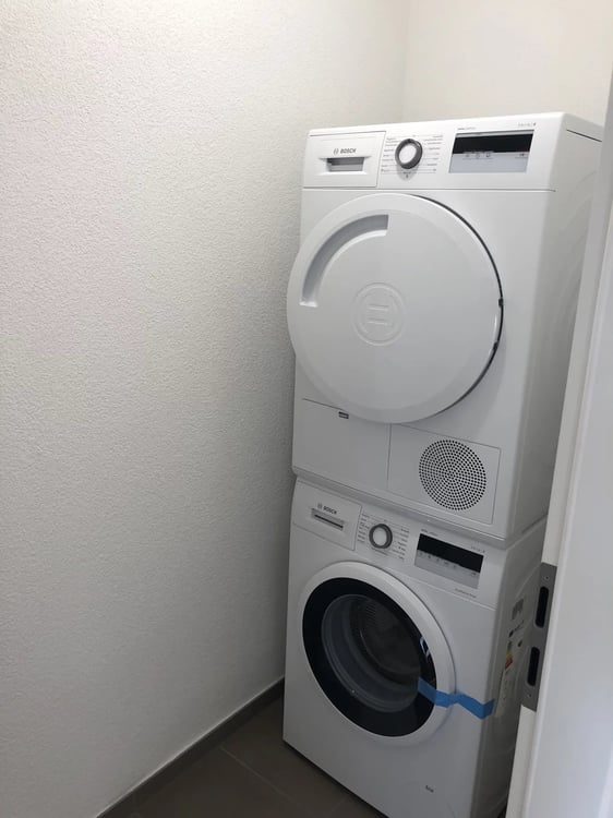 Bel appartement contemporain de 5.5 pièces avec balcon 8