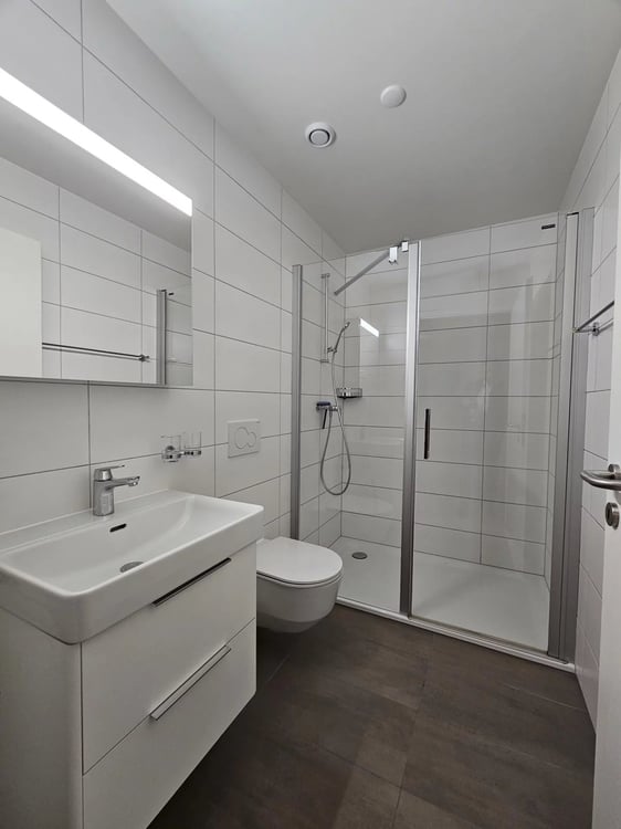 Bel appartement contemporain de 5.5 pièces avec balcon 7