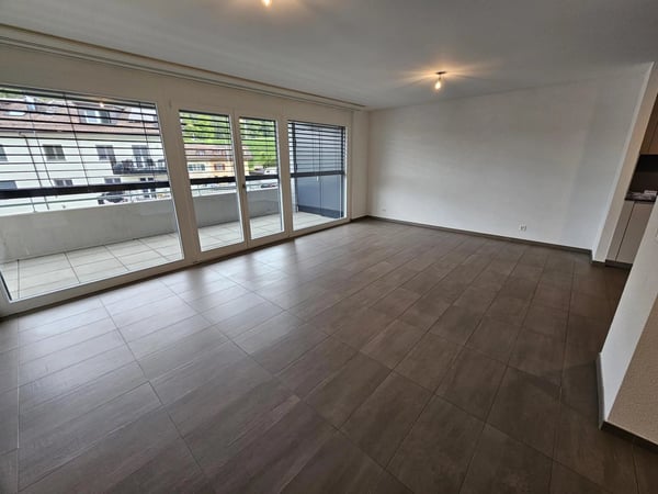 Bel appartement contemporain de 5.5 pièces avec balcon 3
