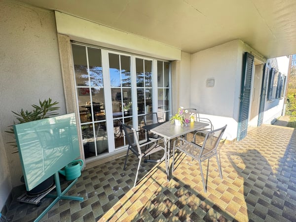 Appartement de 4 pièces avec terrasse situé dans quartier calme 3